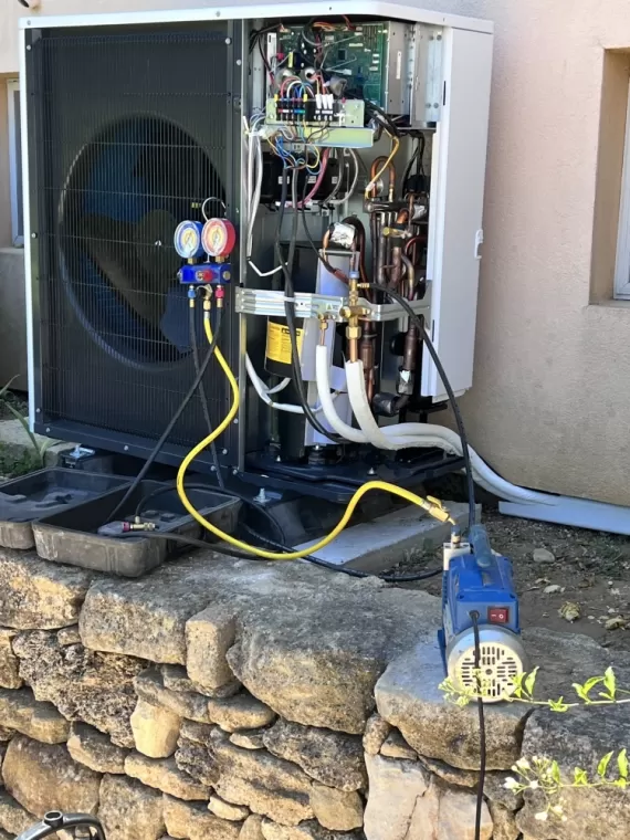 Dépannage de pompe à chaleur air-eau à Manosque, Manosque, CLIMPAC SOLUTIONS